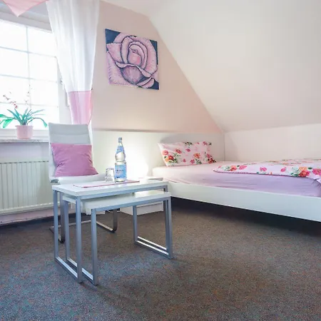 Blumen-villa מלון