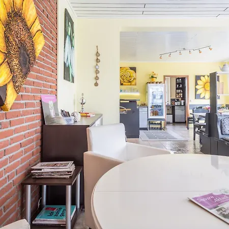 Blumen-villa מלון 3*