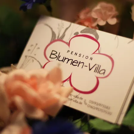 מלון Blumen-villa 3*