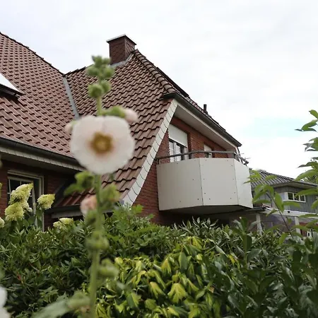 Guest house Blumen-villa 3*